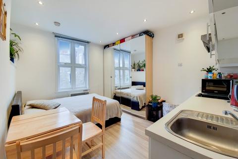 Studio to rent, West End Lane, West Hampstead NW6