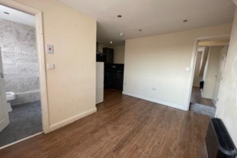 1 bedroom flat to rent, Sholebroke Place, Leeds 7
