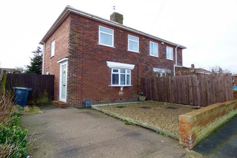 3 bedroom semi-detached house to rent, Bamburgh Grove, South Shields