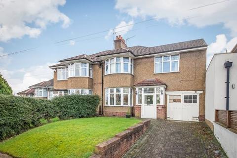 19 Bankhurst Road, London, SE6 4XW