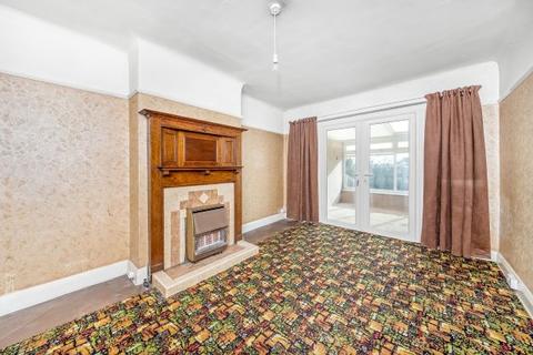 19 Bankhurst Road, London, SE6 4XW