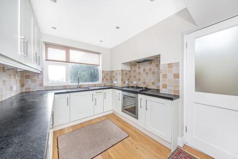 19 Bankhurst Road, London, SE6 4XW