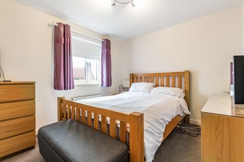 8 Ashpole Avenue, Wootton, Bedford, MK43 9ED