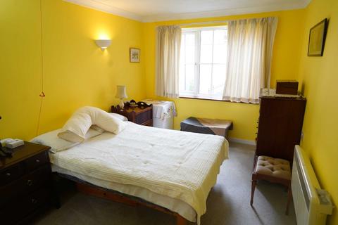 2 bedroom retirement property for sale - Station Street, Lewes