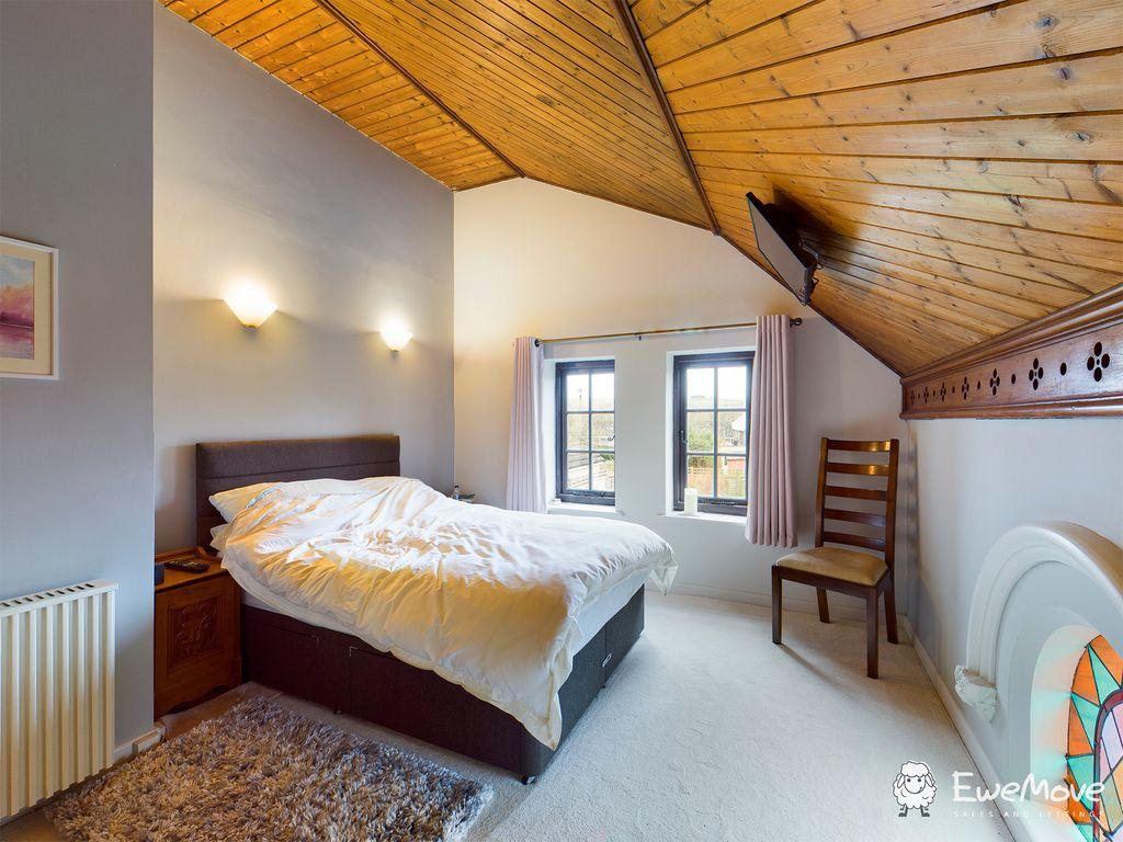 Bedroom 2 (Double)