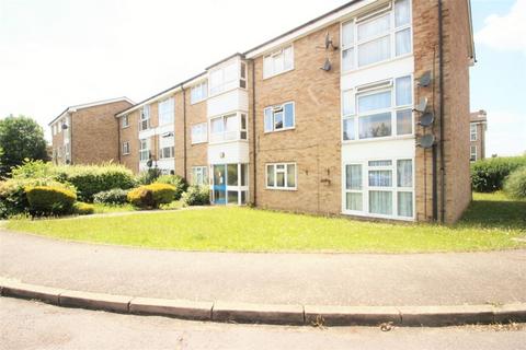 Apsley Close Harrow, Middlesex, HA2 6AP