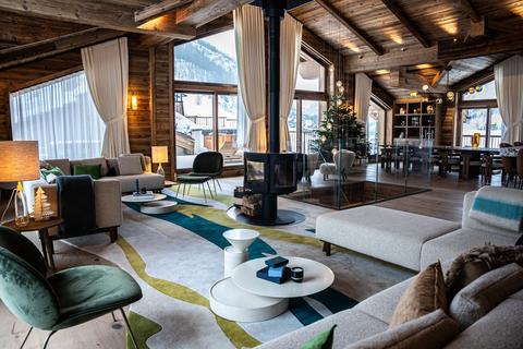 7 bedroom penthouse, Silverstone Lodge, Val D'Isere
