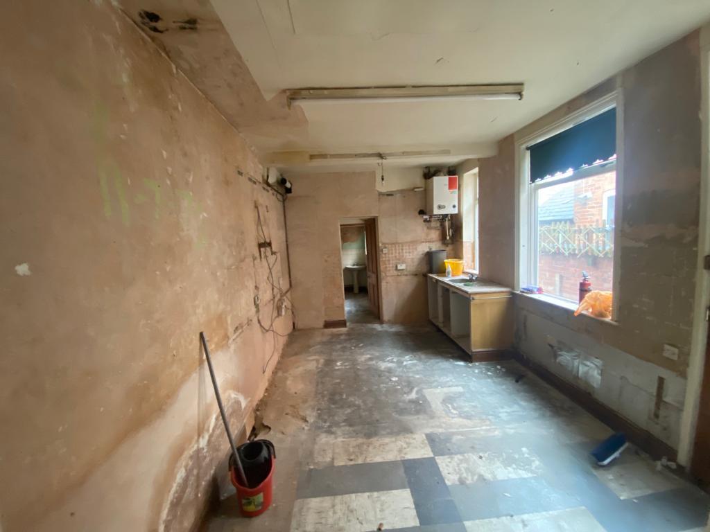 Kitchen T202201311209.jpg