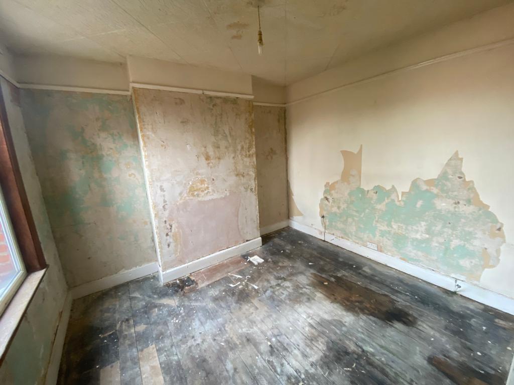 Bedroom 2 T202201311209.jpg