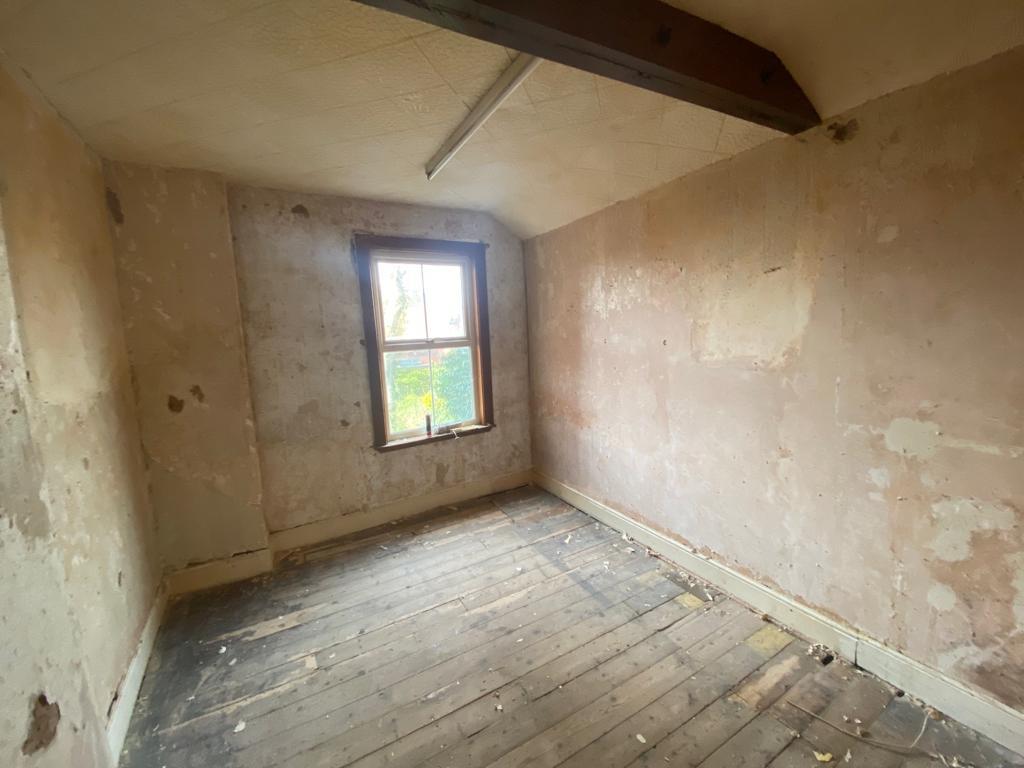 Bedroom 3 T202201311209.jpg