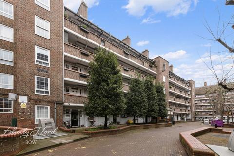 Bromley High Street, LONDON
