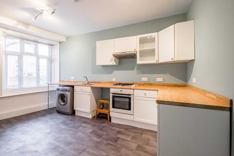 2 bedroom terraced house to rent, Victoria Road, Holmfirth HD9
