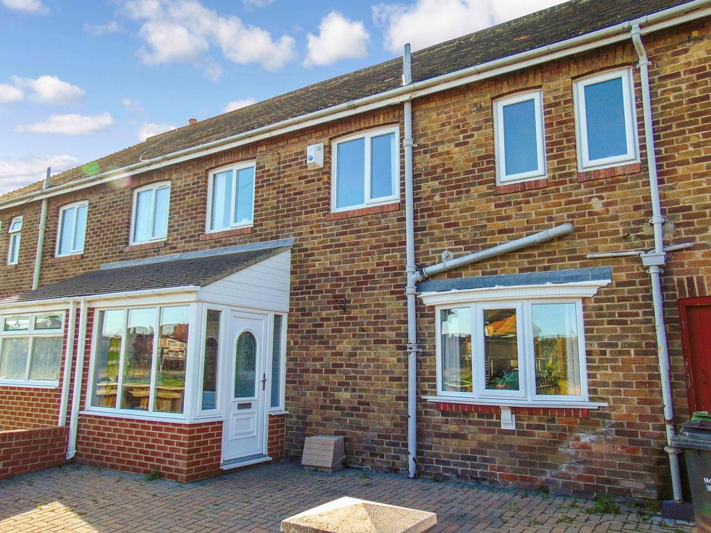 Kelso Gardens, Bedlington, Northumberland, NE22 5HX 3 bed terraced