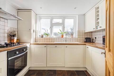 Flat 4, 4 Charlmont Road, London, SW17 9AL