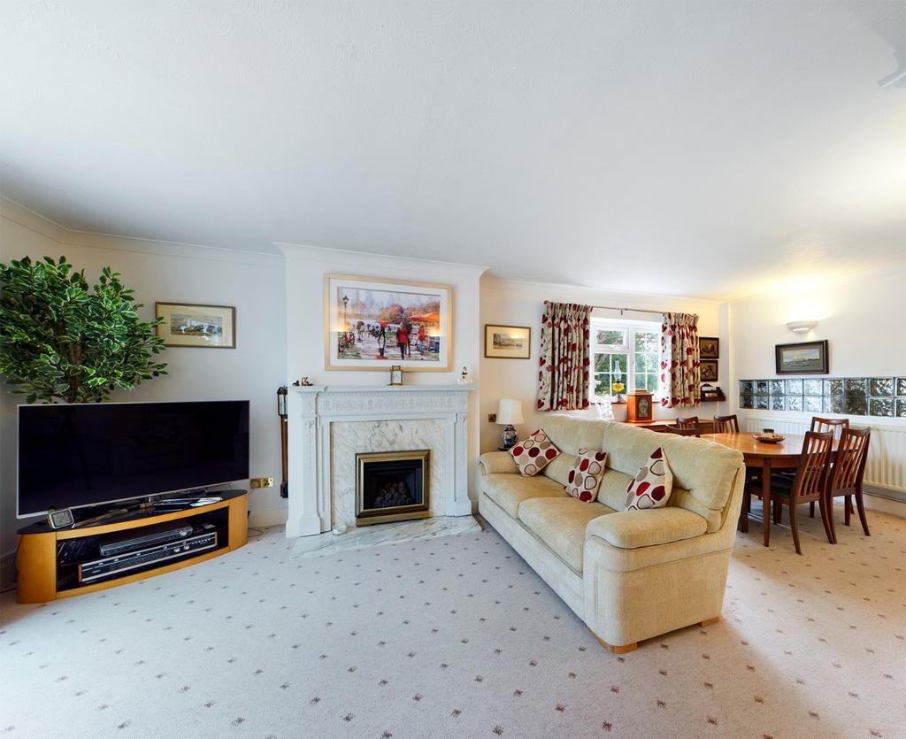Palmyra Court, West Cross, Swansea, SA3 2 bed end of terrace house £
