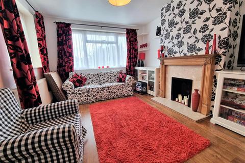 25 Hithermoor Road, Staines-upon-thames, TW19 6AH