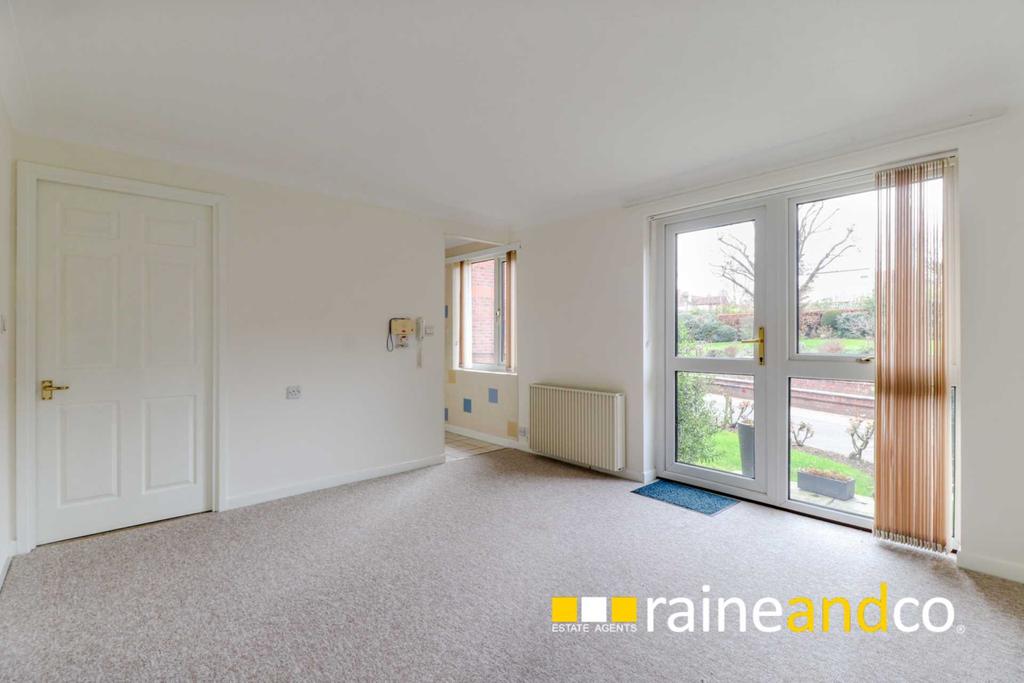 Pond Court The Ridgeway Codicote SG4 8YY 2 Bed Semi detached House 