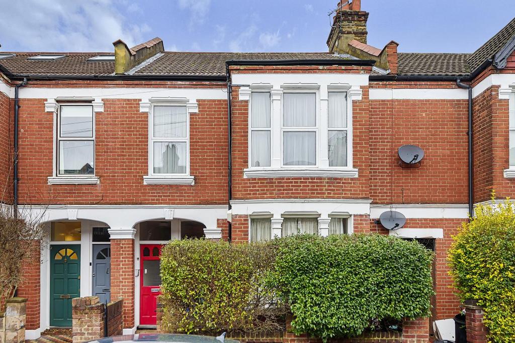 Quinton Street, Earlsfield 2 bed flat £650,000