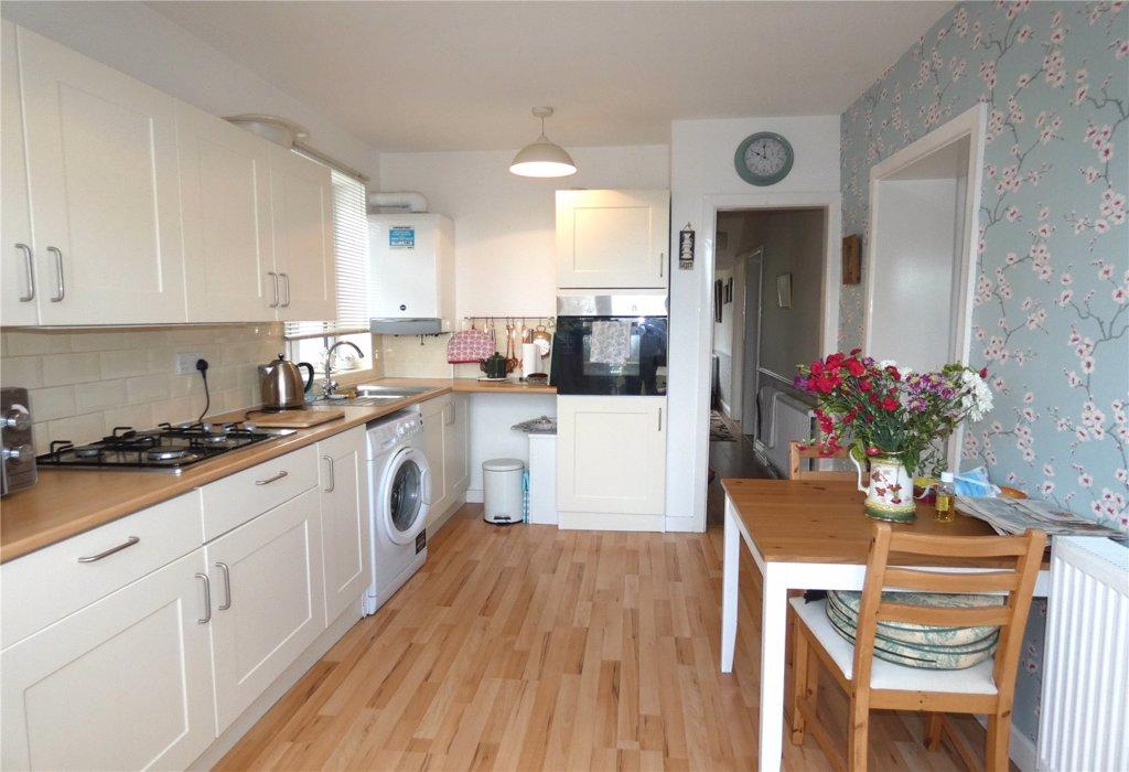 Warren Drive, Elm Park, Hornchurch 2 bed bungalow £435,000