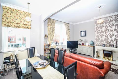 4 bedroom apartment for sale - Lake Road,  Lytham St. Annes, FY8