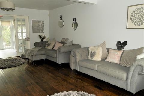 146 Front Lane, Upminster, RM14 1LL