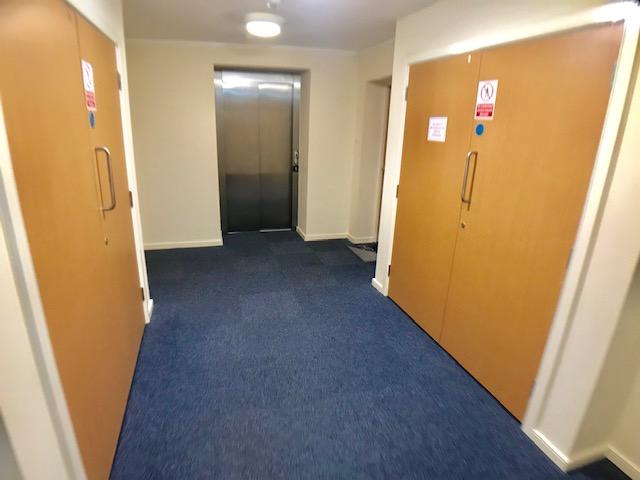Communal lift