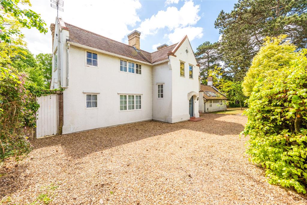 Norton Road, Letchworth Garden City... 4 bed detached house £1,250,000