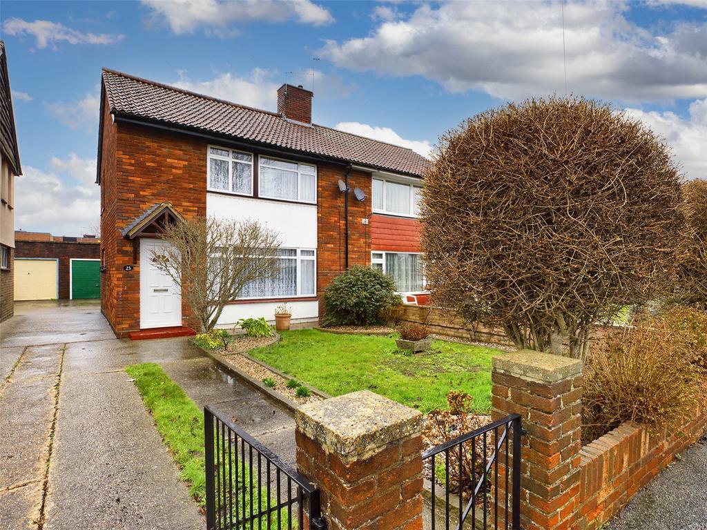 St. Marys Crescent, Stanwell... 4 bed semidetached house £475,000