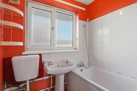 48 Ordnance Road, London, E16 4PJ