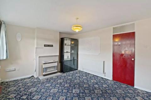 48 Ordnance Road, London, E16 4PJ