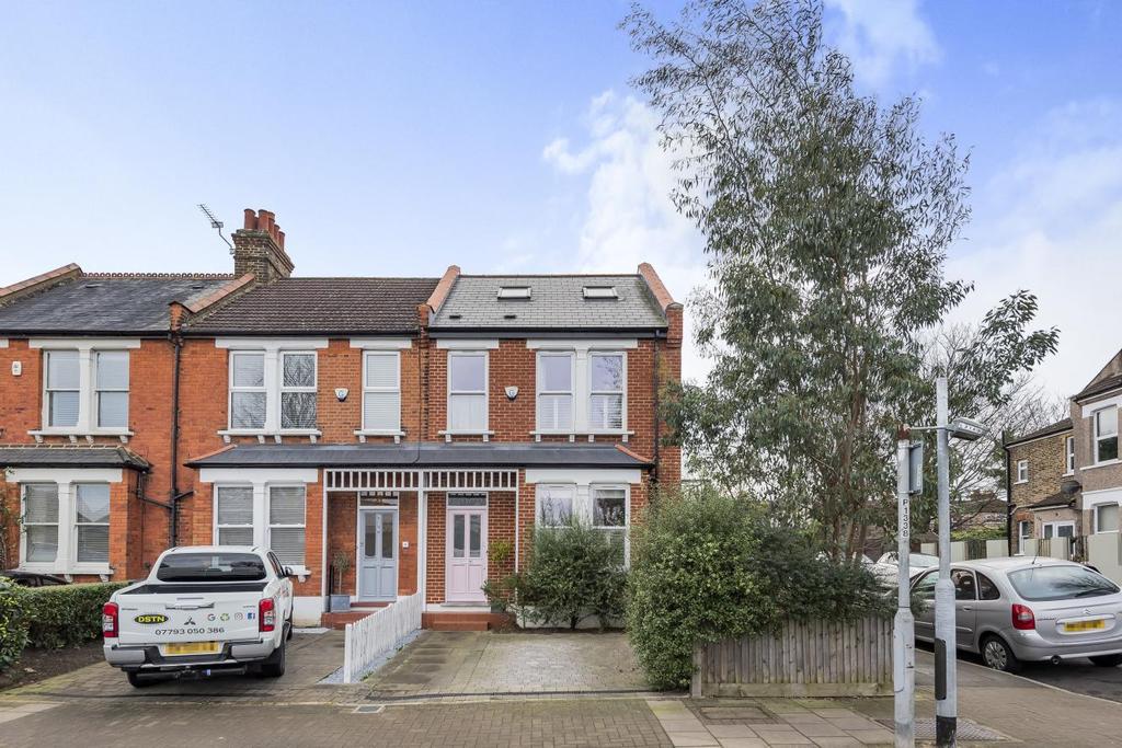 Mackenzie Road, Beckenham 4 bed end of terrace house £850,000