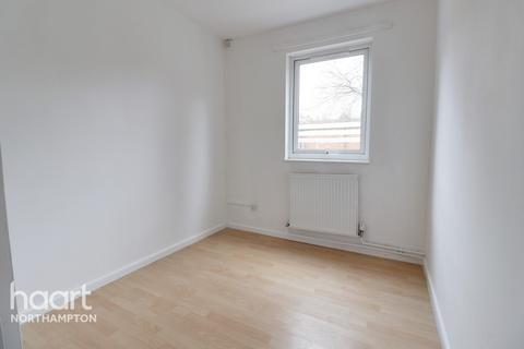 5 Axe Head Road, Northampton, NN4 8TF
