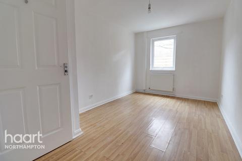 5 Axe Head Road, Northampton, NN4 8TF