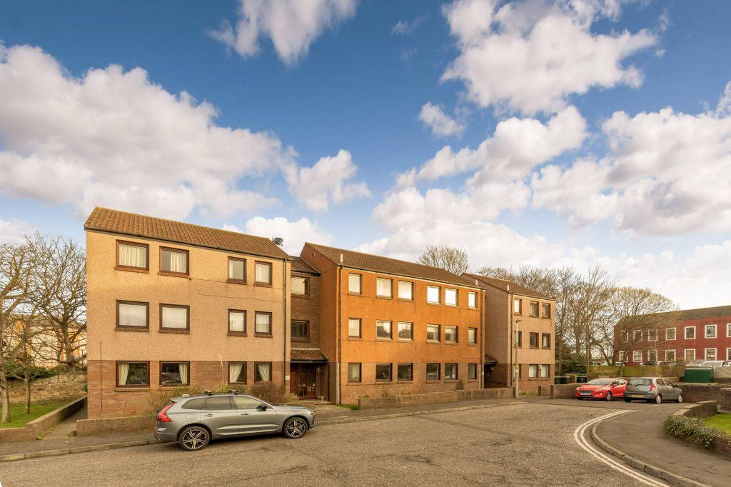 11/1 West Winnelstrae, Fettes, Edinburgh, EH5 2ET 1 bed ground floor