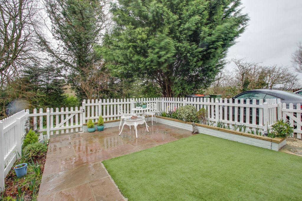 Garden at Front