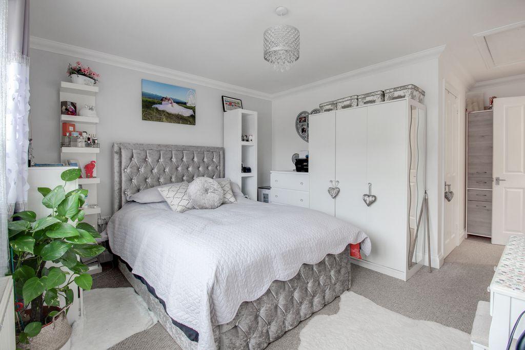 Bedroom 1 (Double with Ensuite)