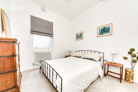 3 bedroom end of terrace house to rent, Clermont Road, Brighton, BN1