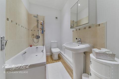 Flat 3, 24 Albion Way, London, SE13 6BT