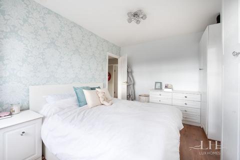 129 Carlton Road, Gidea Park, Romford, RM2 5AU