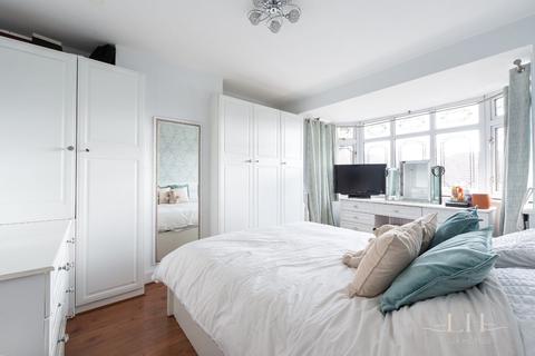 129 Carlton Road, Gidea Park, Romford, RM2 5AU