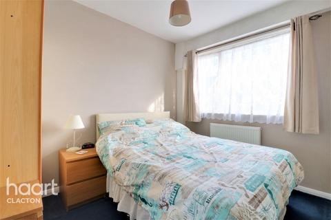 62a Broadway, Jaywick, Clacton-on-sea, CO15 2HF