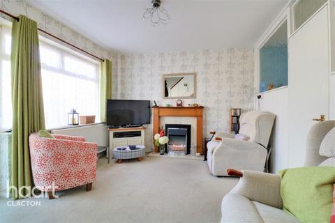 62a Broadway, Jaywick, Clacton-on-sea, CO15 2HF