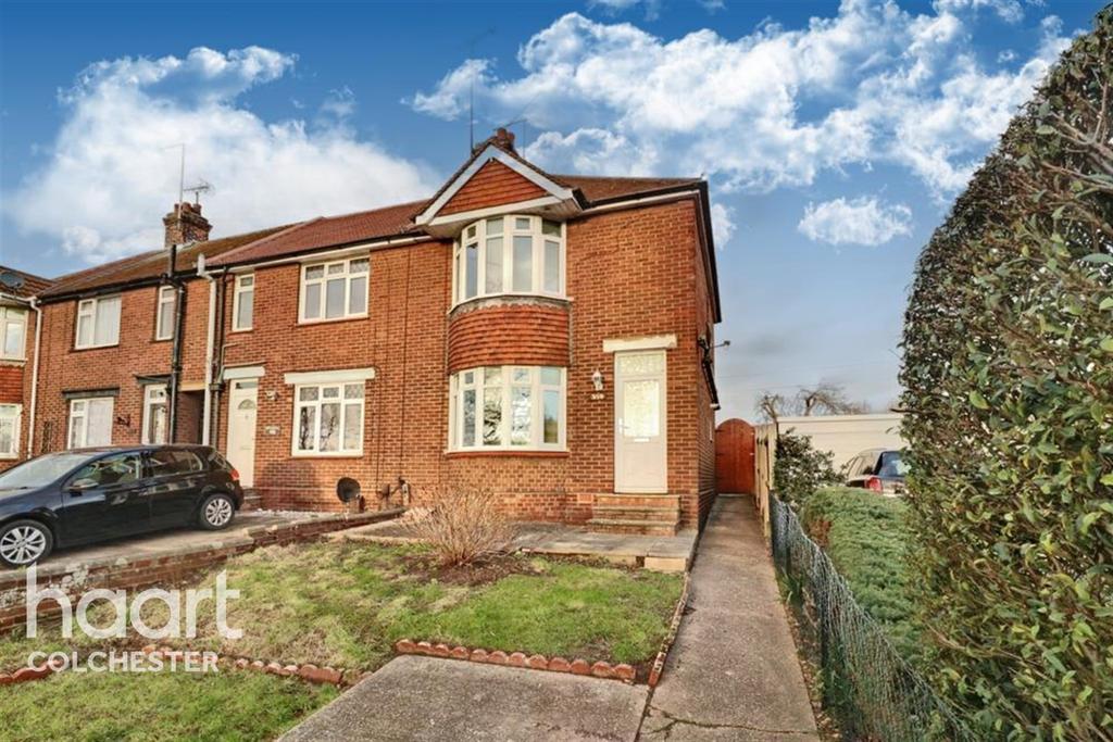 Central Colchester 3 bed end of terrace house - £1,050 pcm (£242 pw)