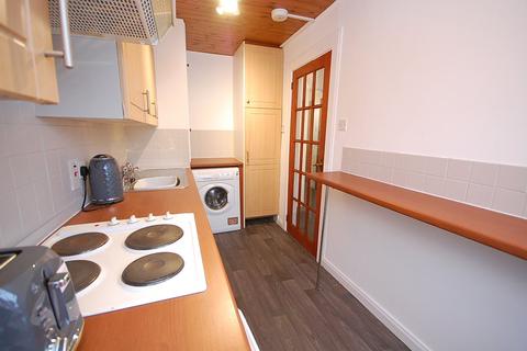 1 bedroom flat to rent, St Mary's Place, Top Floor Left, Aberdeen, AB11