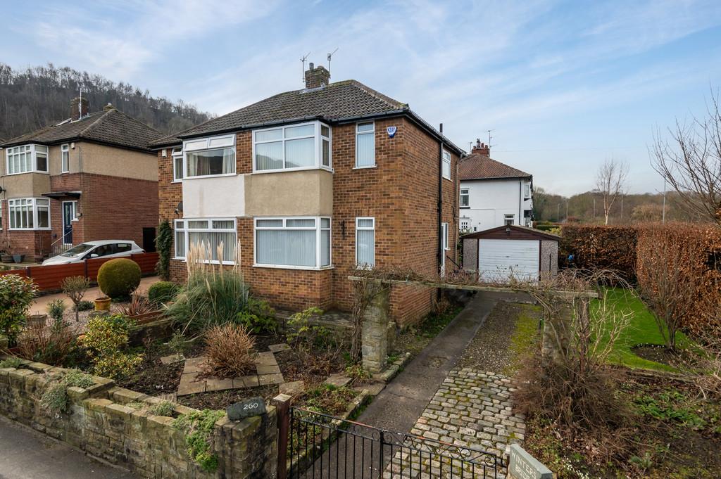 Bradford Road, Otley 2 bed semidetached house £250,000