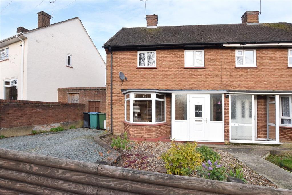 Newhouse Crescent, Watford, Herts, WD25 3 bed semidetached house to
