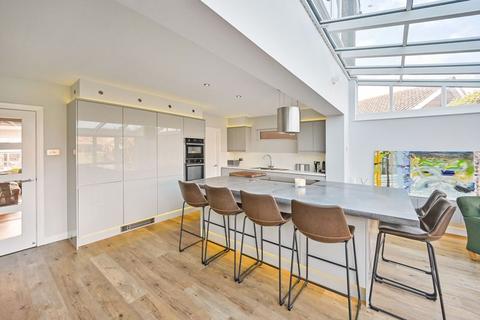 14 Castle Avenue, Hythe, CT21 5HD