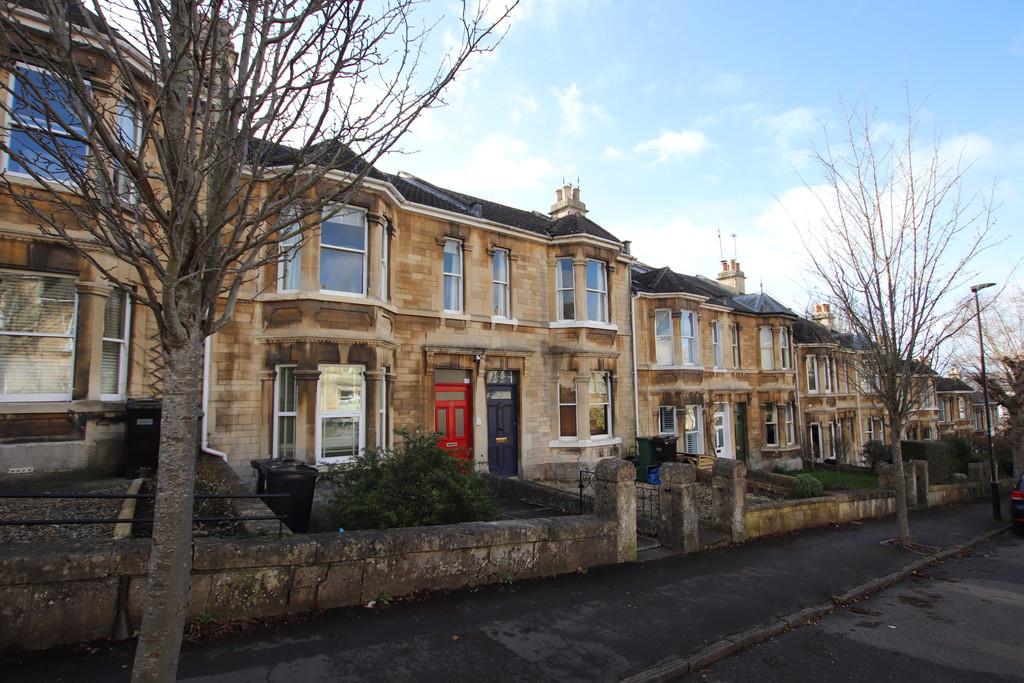 Shakespeare Avenue, Bath 1 bed apartment £950 pcm (£219 pw)