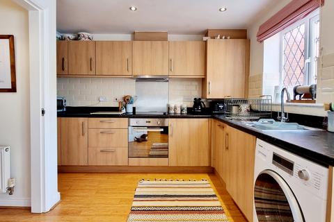 3 bedroom terraced house for sale, Nicolls Close, Ampthill, Bedfordshire, MK45