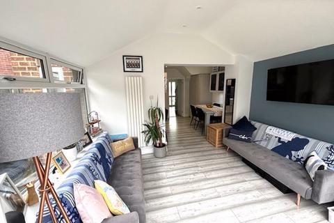 21 Cattermole Grove, Birmingham, B43 7EH